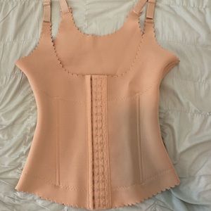 Firm compression waist cincher shapewear